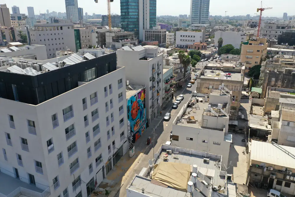 ציור קיר על בניין: מוראלים ענקיים ומיתוג חזיתות | Vcontent